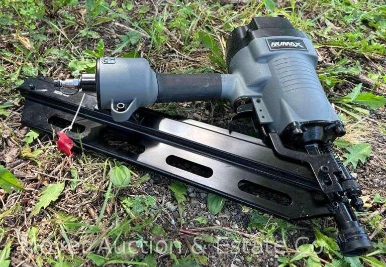 Numax SFR3490 Framing Nailer, Appears New
