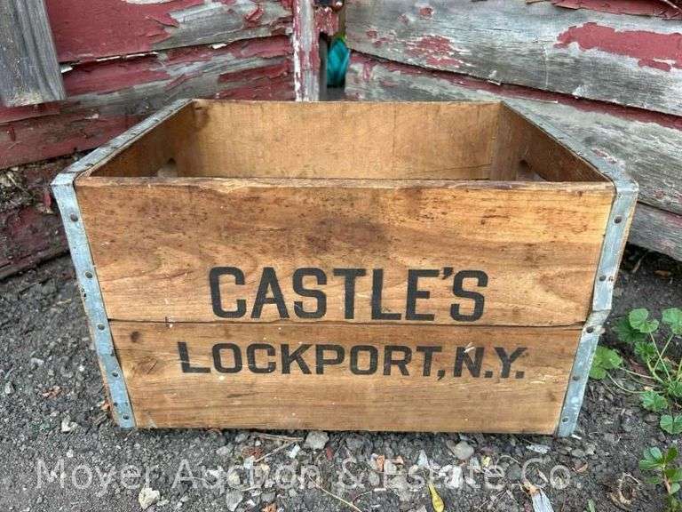 Castle's Lockport, NY Wood Crate, 17"x13"x10"h image
