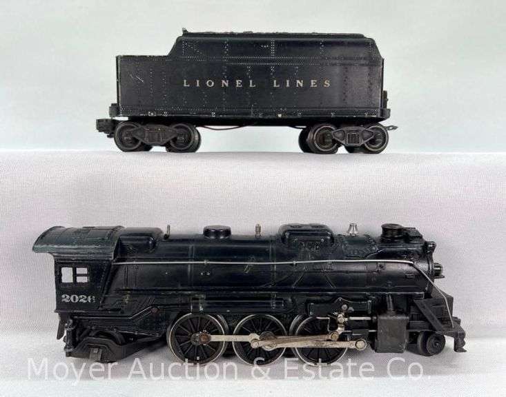 Lionel No. 2026 Steam Locomotive, with 6466W Tender image
