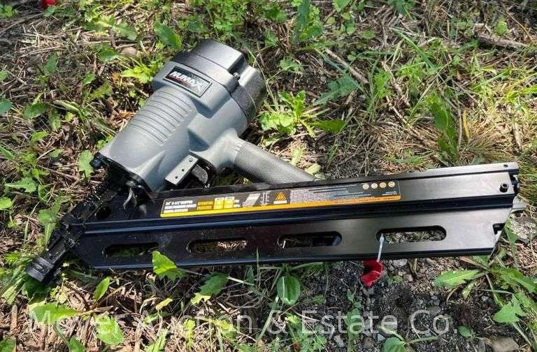 Numax SFR3490 Framing Nailer, Appears New