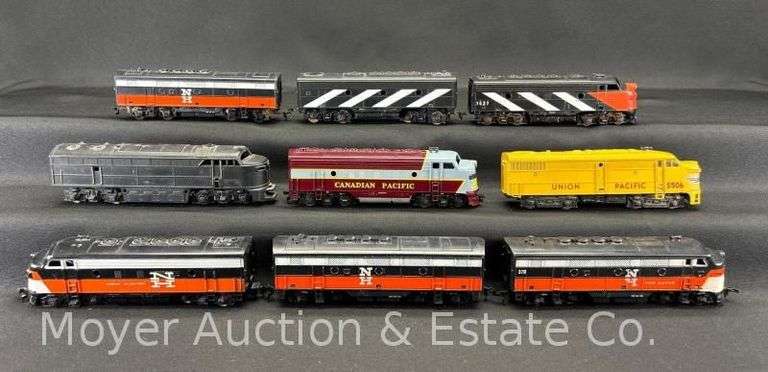(6) HO Scale Diesel Locomotives, Some with "B" Units image