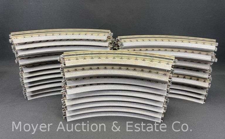 (36) MTH FastTrack Curved Track Sections image