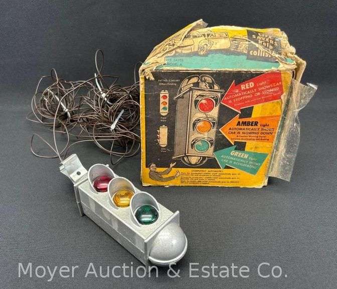 Antique Stadco Life-Safer Automotive Stop Light, with Partial Original Box, 6"h image