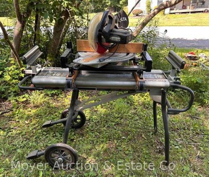 Delta 10” Sliding Compound Miter Saw with Rigid Folding Miter Saw Stand image