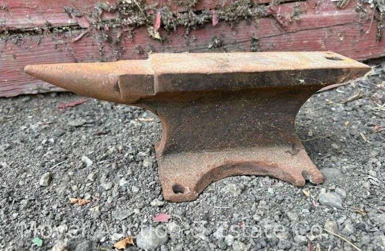 Small Anvil, 11" Long Overall image