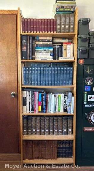 Pair of Bookshelves, 27"x11.5"x39"h Each image