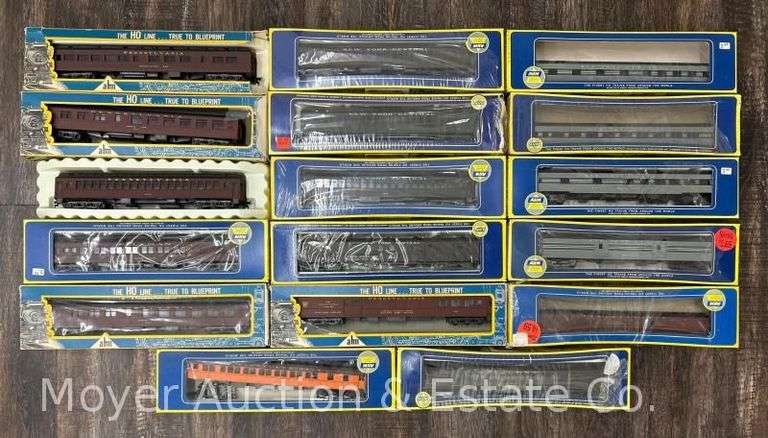 (17) AHM HO Scale Passenger Cars, Most with Boxes image