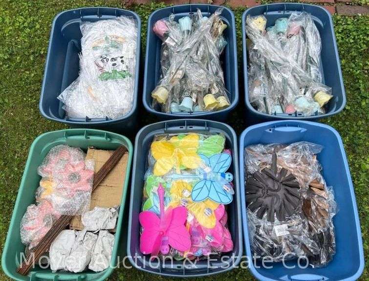 (6) Totes of Garden and Flowerbed Decor, Figures, Etc. image