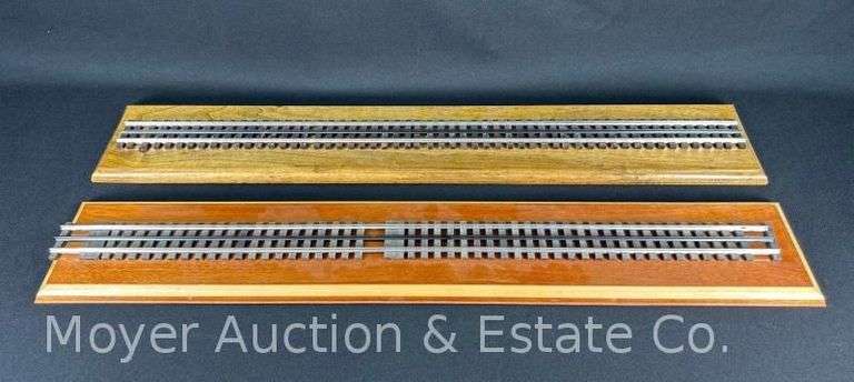 (2) 36" O Gauge Display Boards image