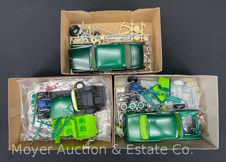 (3) AMT Ford Victoria Plastic Model Kits