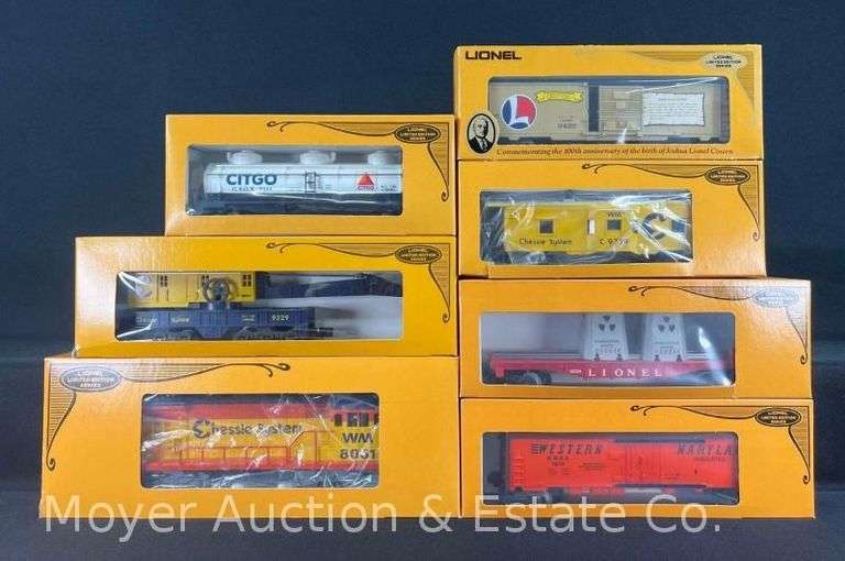 Lionel 1980 Limited Edition Chessie System Royal Limited Train Set, No. 1070, with Original Boxes image