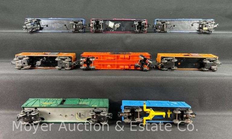 (8) Asst. Lionel Freight Cars
