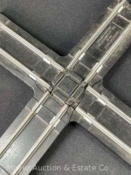 (110) Pieces of Asst. S Gauge Track