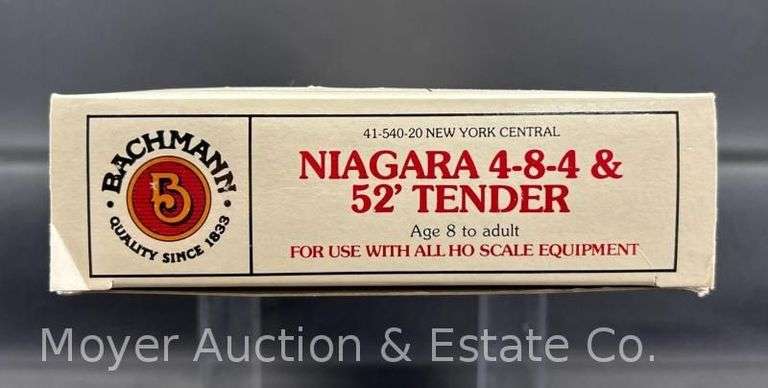 Bachmann HO Scale Niagara 4-8-4 Steam Locomotive and Tender, with Original Box
