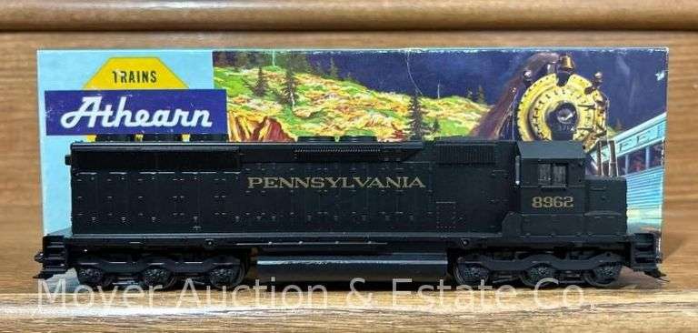 Athearn HO Scale Pennsylvania SD45 PWR Locomotive, No. 4166, with Original Box image
