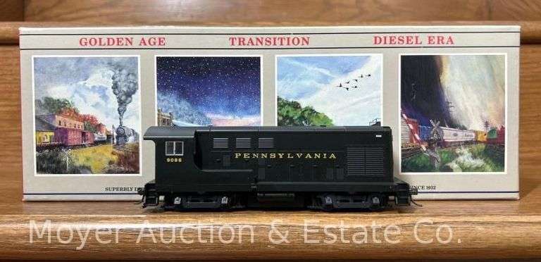 Walthers HO Scale PRR Fairbanks-Morse H10-44 Diesel Locomotive, No. 9086, with Original Box image
