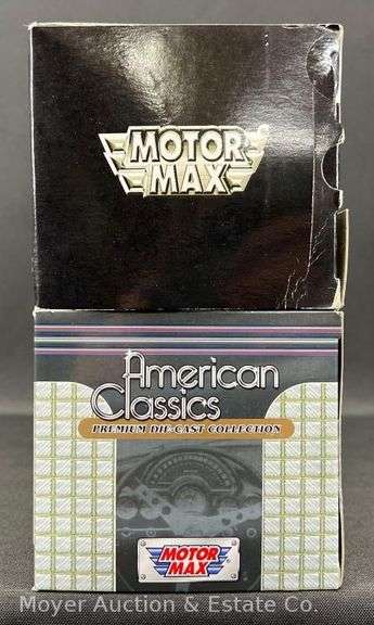 MotorMax 1949 Ford Coupe and 1957 Chevy Bel Air 1:24 Scale Die-Cast Cars