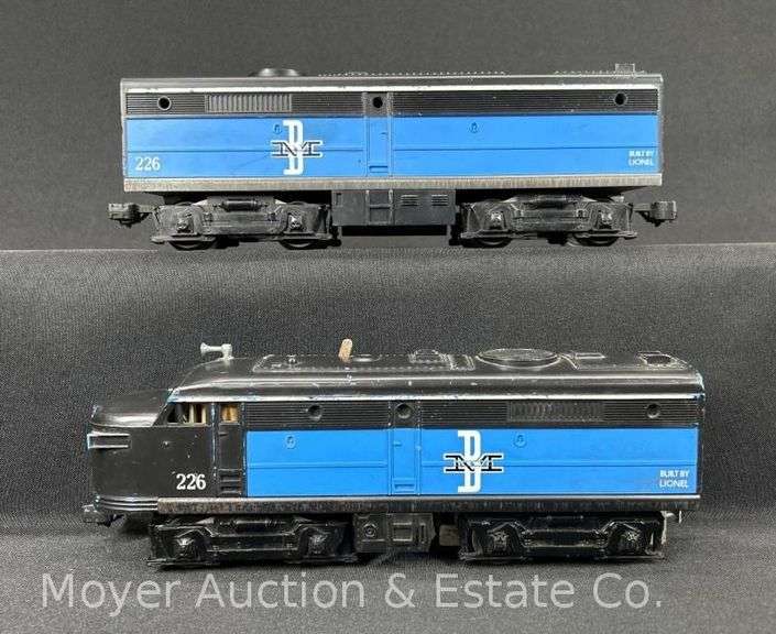 Lionel No. 226 Boston & Maine AB Diesel Locomotive Set