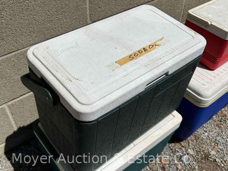 4 Picnic Coolers: Igloo 48, Igloo 'Picnic Basket', Igloo Polar 6, and Coleman Polylite 28 #5277