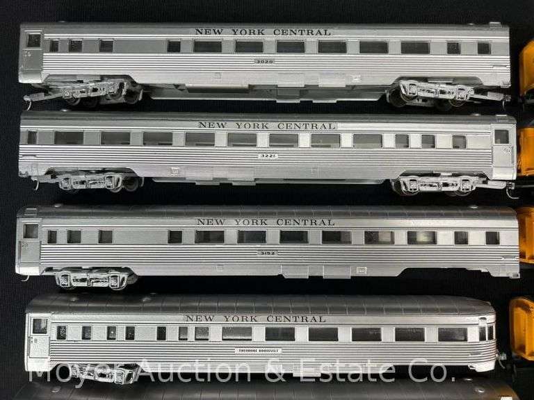 (17) Asst. HO Scale Passenger Cars