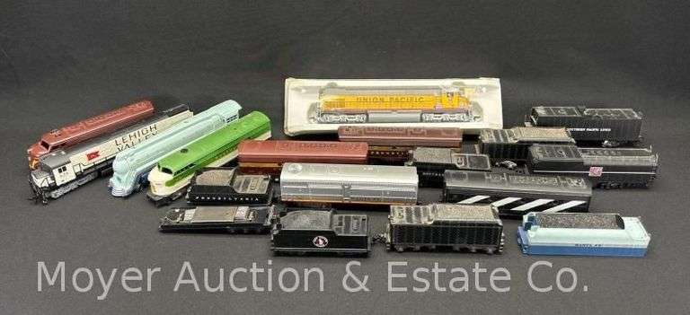 Group of Asst. HO Scale Dummy Units, B Units, Tenders, Etc. image