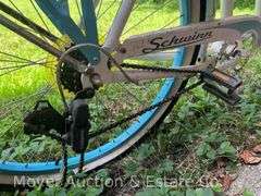 Schwinn Point Beach Cruiser Bike