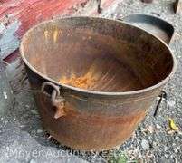 Cast Iron Oval Pan, Iron Kettle (cracked) and Aluminum Percolator Coffee Pot