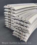 (30) Lionel FastTrack Curved Track Sections