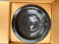 New 30qt. Aluminum Stock Pot with Lid & Used 19qt. Enamel Steam Pot with Spout and Lid