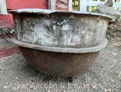 Cast Iron Pot/Basin with Porcelain Coating, on 4 Legs, 20"w