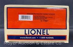 Lionel Southern Pacific Husky Stack Flatcar, No. 17587, with Original Box