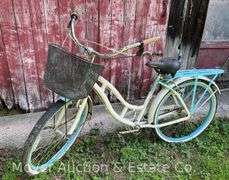 Schwinn Point Beach Cruiser Bike