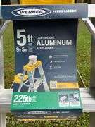 Werner 5' Lightweight Aluminum Step Ladder, Appears New