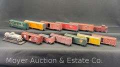 (13) Asst. HO Scale Freight Cars