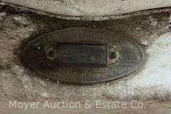 Barnes Produce Scale, White Porcelain, Broken Scale Bed, HEAVY, Must Bring Help to Load/Remove