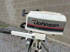 1988 Johnson 4.0hp 2 Stroke Outboard Motor, with 3gal. Plastic Gas Tank, Model #J4RCCS, Turns Over