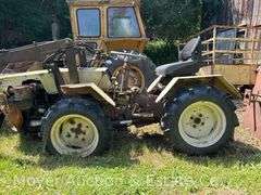 Pasquali 988 Italian Articulating Tractor with Loader, Blade and Box, 259 Hours