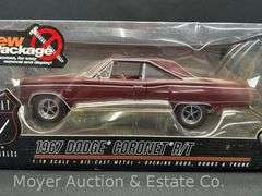 Highway 61 1967 Dodge Coronet R/T Die Cast Model Car