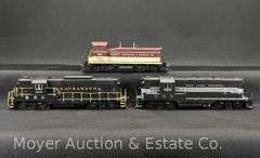 (4) Life-Like HO Scale Diesel Locomotives, One with Box