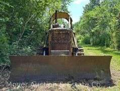 Caterpillar D6 Bulldozer, Hasn’t Moved in a Number of Years, Condition Unknown