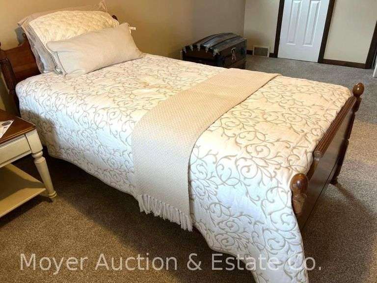 (2) Sets of Martha Stewart Twin Bedding: Comforter, 2 Blankets, Sheets, Pillows, and Pillow Covers image