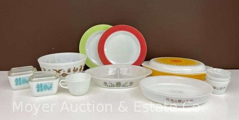 Group of Pyrex and Other Glass Kitchenware image