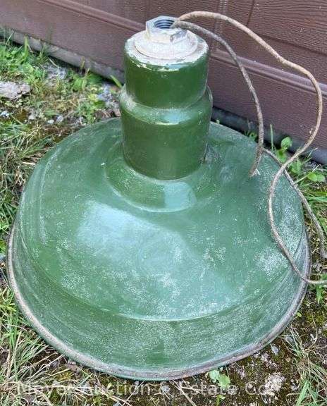 Green Enamel Shade, 16.5"w image