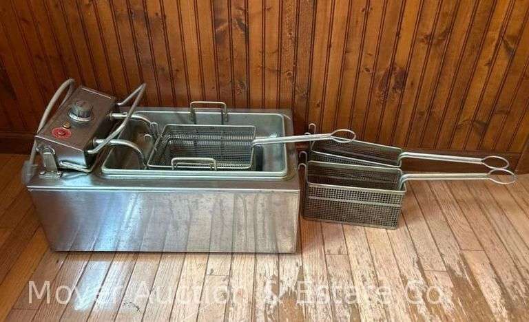 Wells Electric Counter Top Deep Fryer image