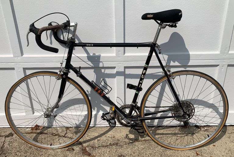 Fuji S10-S Mens Bicycle, 12speed, 27"wheels, ca. 1978 vintage image