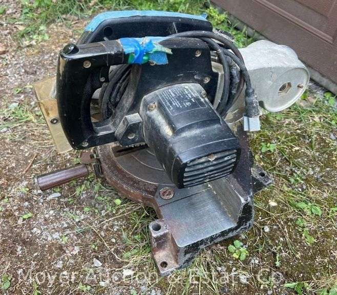 Black & Decker 10" Miter Saw image