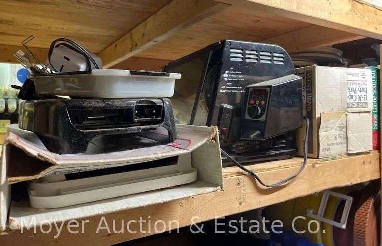 Group of Kitchen Appliances, Percolator, Tabletop Grill, Reusable Shopping Bags, Etc. image