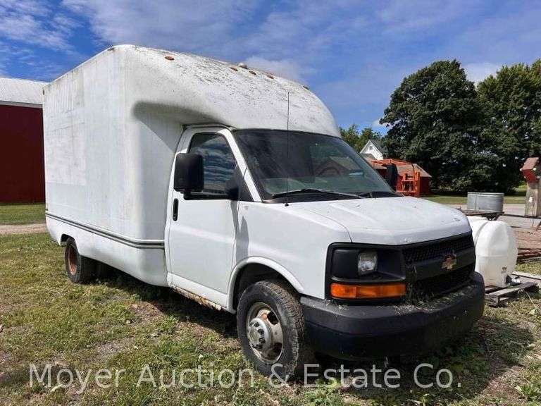 2005 Chevy Box Van, Starts/Runs, UPDATED: 102,764 Miles image