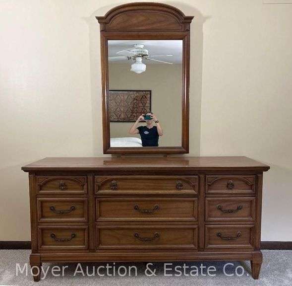 (9) Drawer Dresser with Mirror image