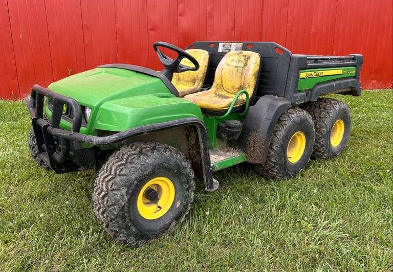 2016 John Deere TH6X4 Gator, Shows 470 Hours, Starts/Runs/Drives image